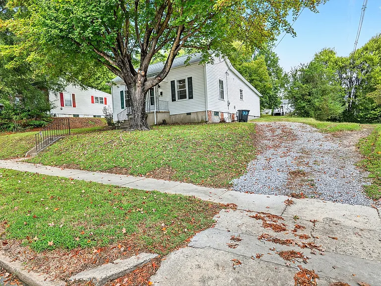33 Schoolfield Dr — Photo 31
