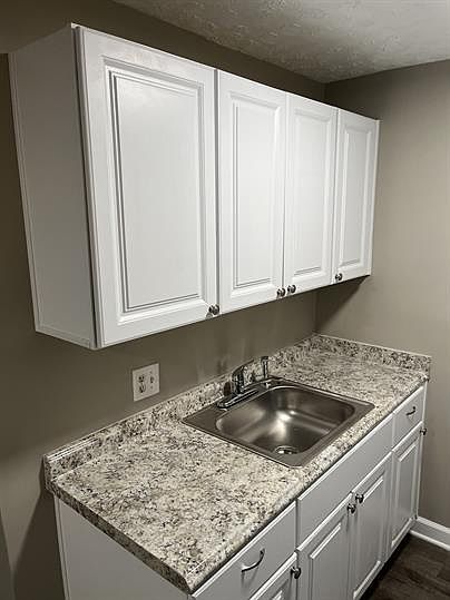 2nd image of 1707 Lincoln Ave APT 5