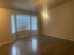 1253 Hawthorn St, Hanford, CA 93230