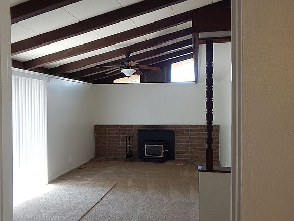 5th image of 2333 Village Circle Dr