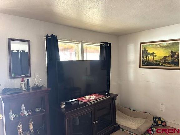 5th image of 612 S Ash St