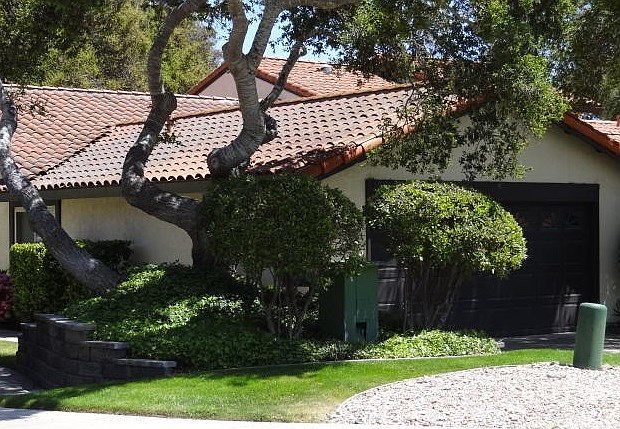 1st image of 138 Oak Hill Dr