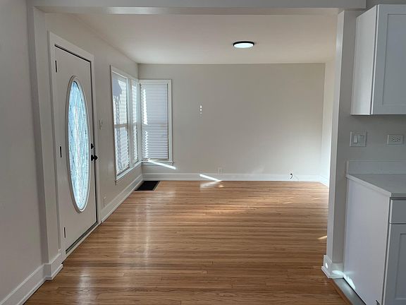 3rd image of 11225 S Avenue O