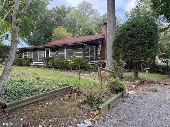 1538 Lilac Rd, Saint Leonard, MD 20685