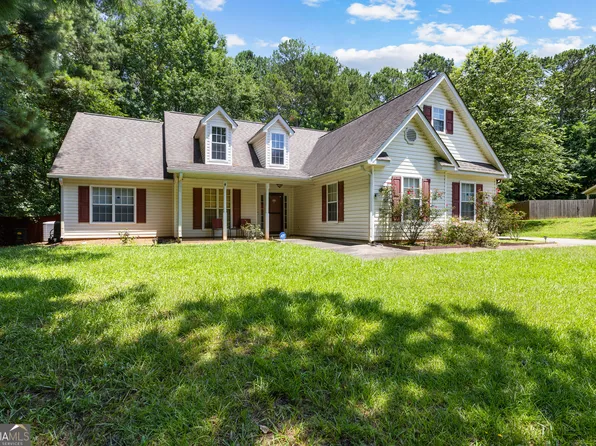 333 Cascade Ct, Hampton, GA 30228