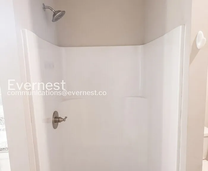 141 Culver St — Photo 9