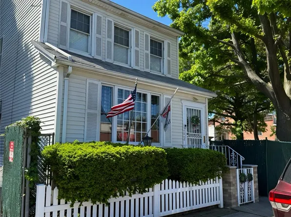 7004 57th Road, Maspeth, NY 11378