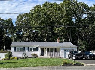171 Southaven Ave, Medford, NY 11763