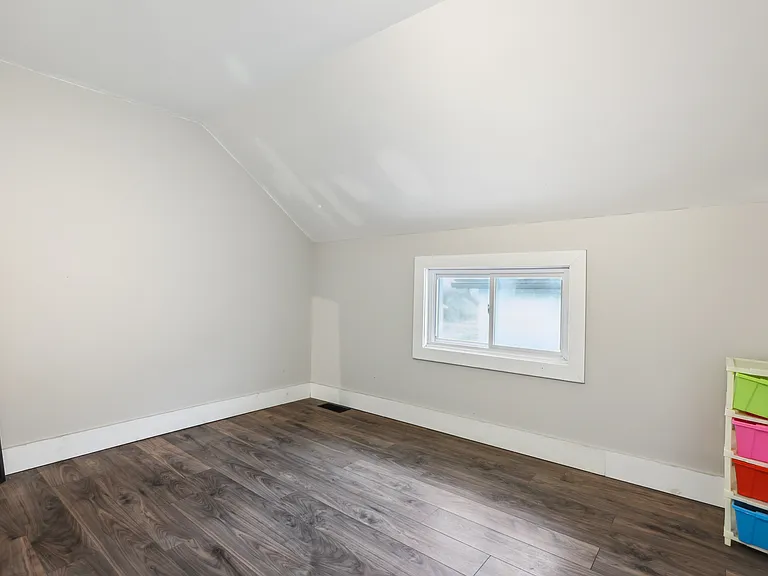 19 Seneca St #2 — Photo 8