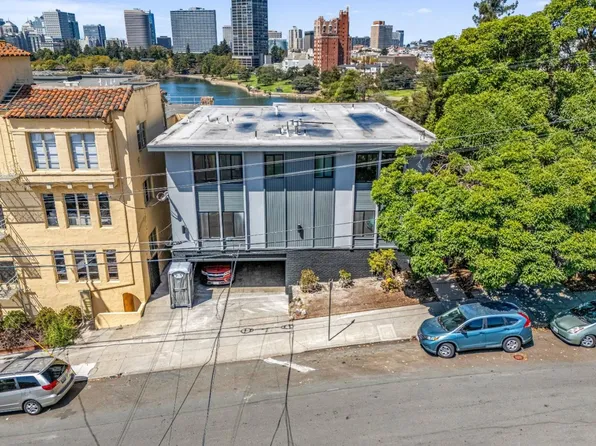 Merritt Ave, Oakland, CA 94610