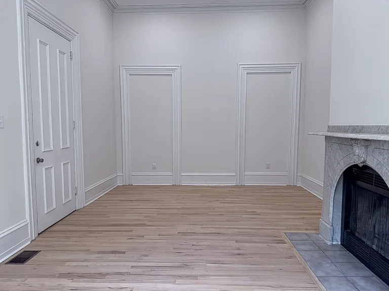 1703 Green St #1 — Photo 12