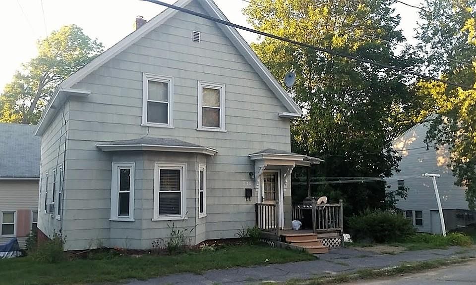 1st image of 220 Plymouth St