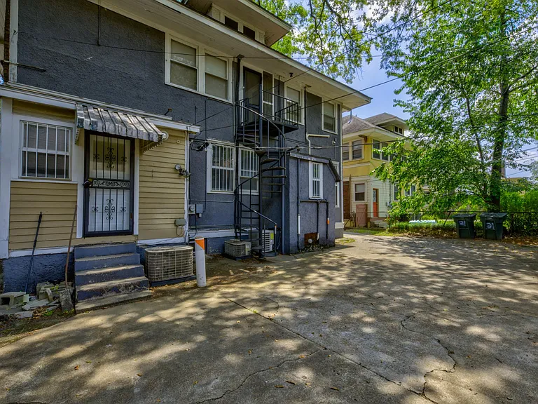 19 S Evergreen St — Photo 21