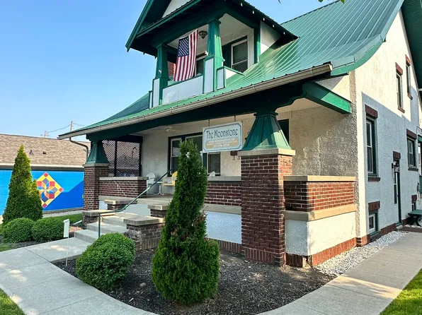 121 E Walnut St, Greencastle, IN 46135