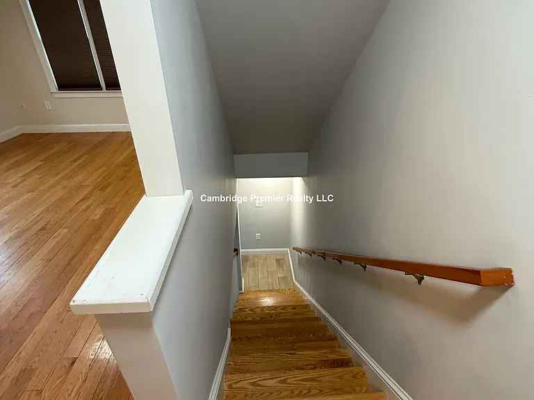 461 Somerville Ave — Photo 14