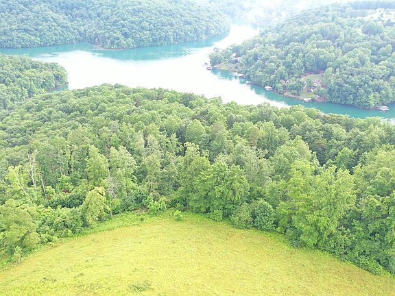 3rd image of 1514 Chestnut Stump Rd