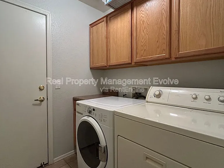 16036 N 11th Ave #1019 — Photo 35