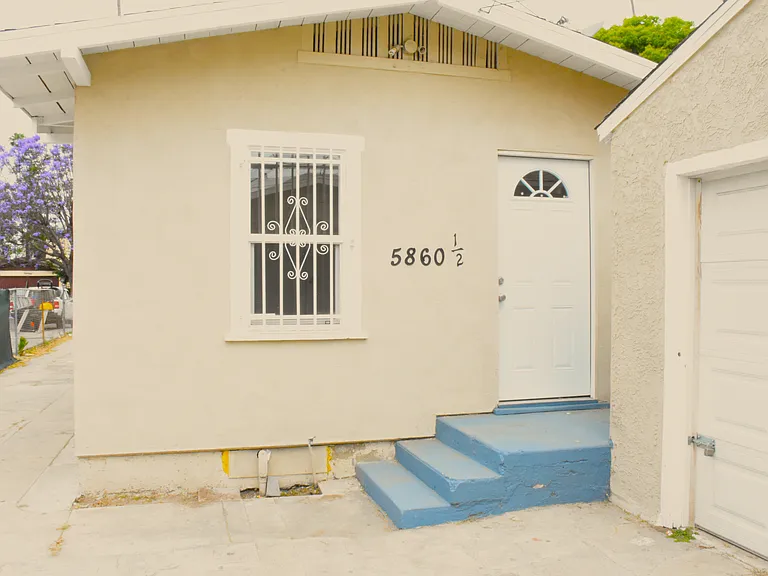 5860 Estrella Ave #1/2 — Photo 1