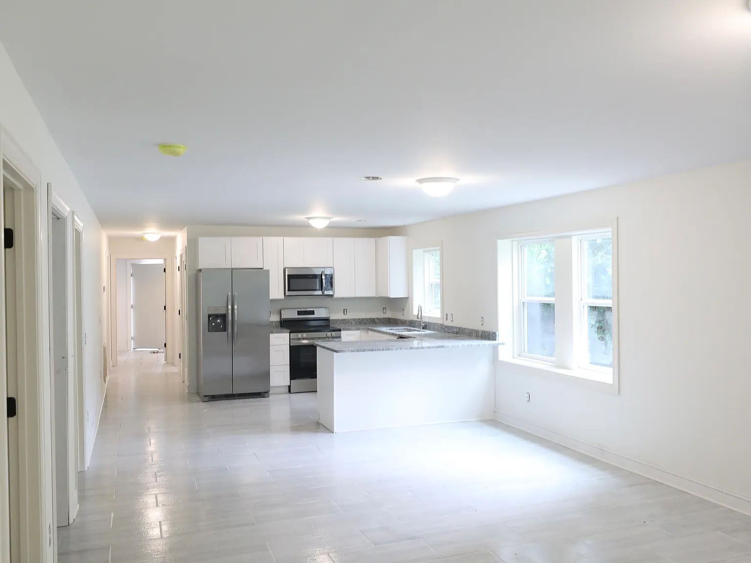 4 bed, $2,250 — Photo 3
