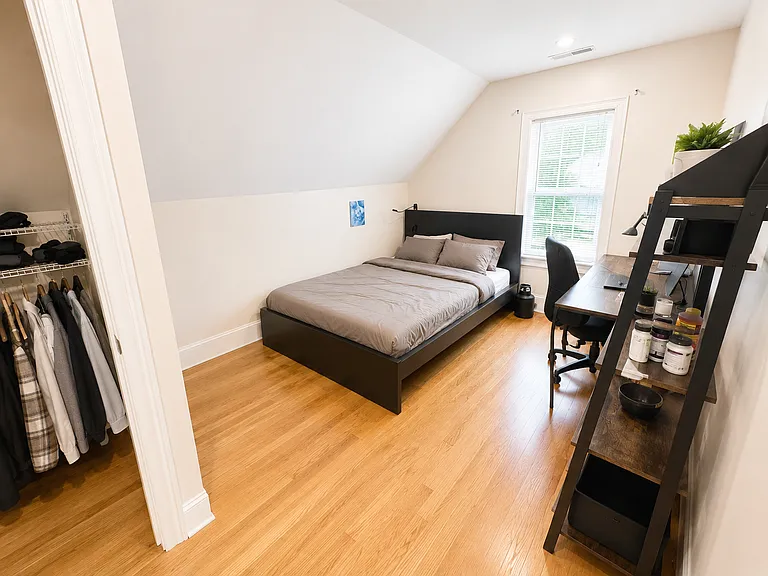 23 Higgins St #2 — Photo 5