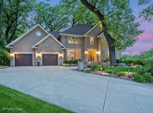 27W767 Brookside Dr, Winfield, IL 60190