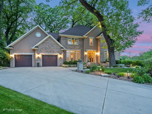 27W767 Brookside Dr, Winfield, IL 60190