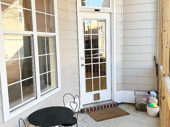 5th image of 5450 Camellia Ln