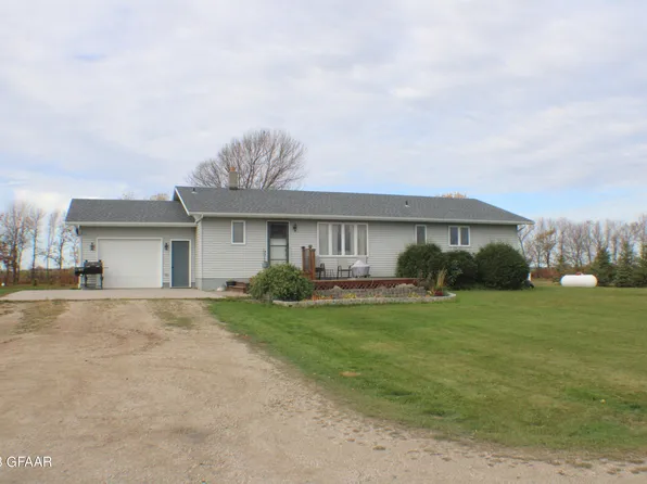 39266 160th St NW, Warren, MN 56762