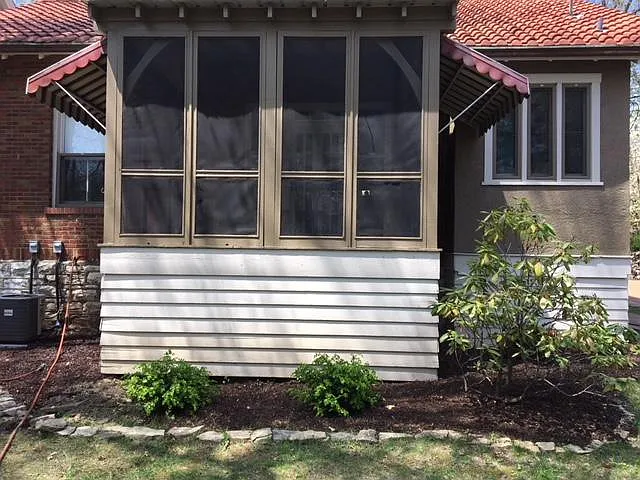 400 Edgewood Dr — Photo 3