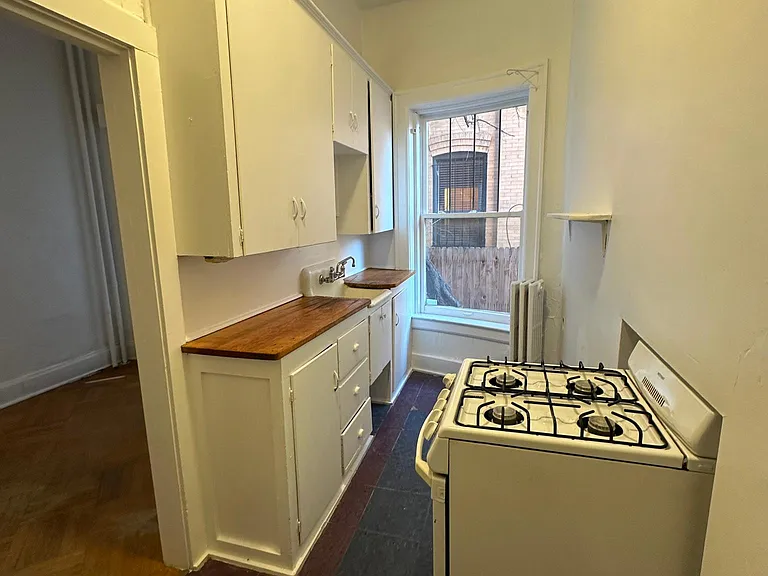 1551 N Gaylord St #1 — Photo 6