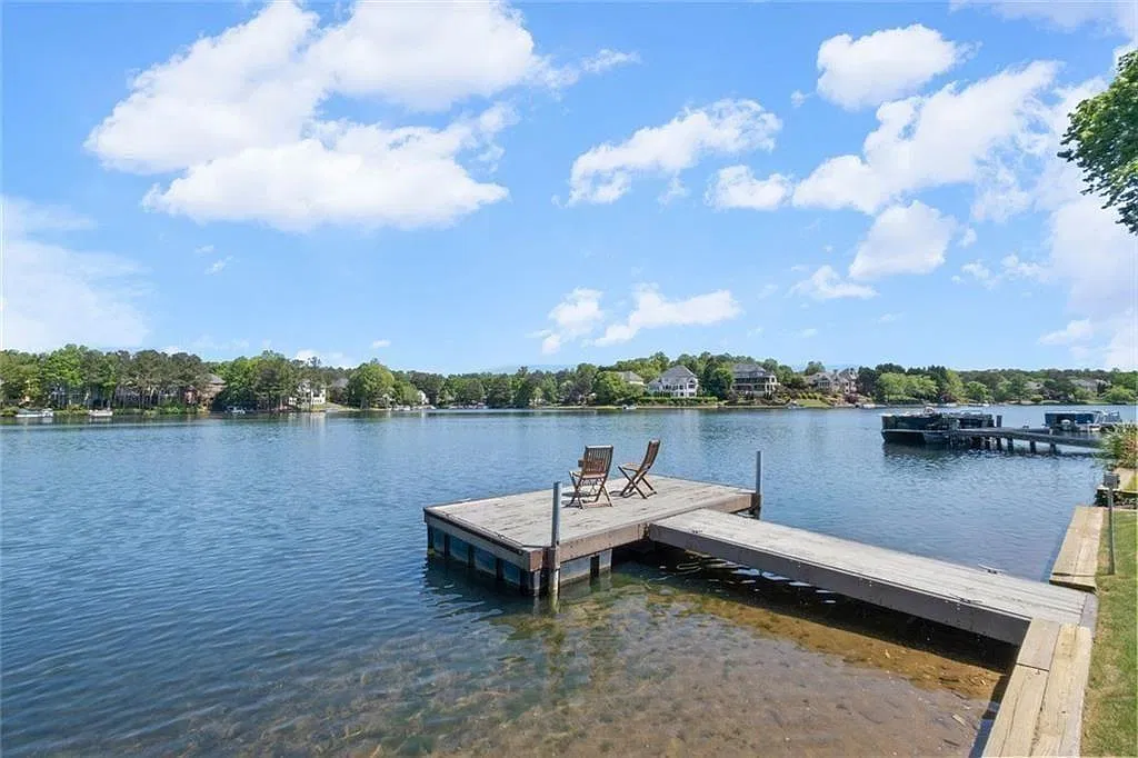 4 bed, 3.0 bath, 3536 sqft, $5,500 — Photo 4
