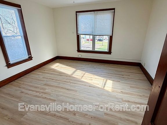 2nd image of 504 Casselberry Ave #B