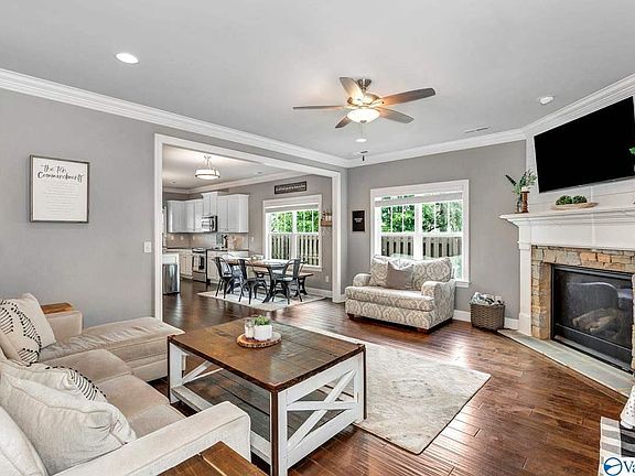 5th image of 6303 Midtowne Ln