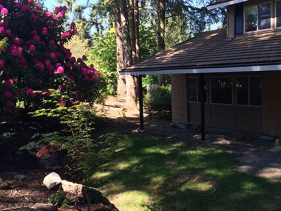 4th image of 4802 88th Avenue Ct W
