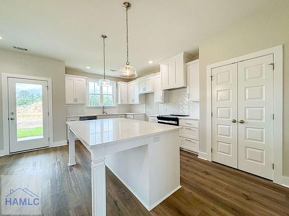 5th image of 63 Carver Way