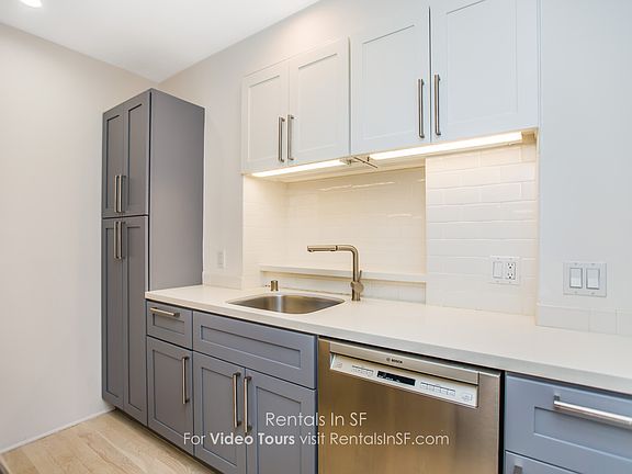 4th image of 1655 Fulton St #B