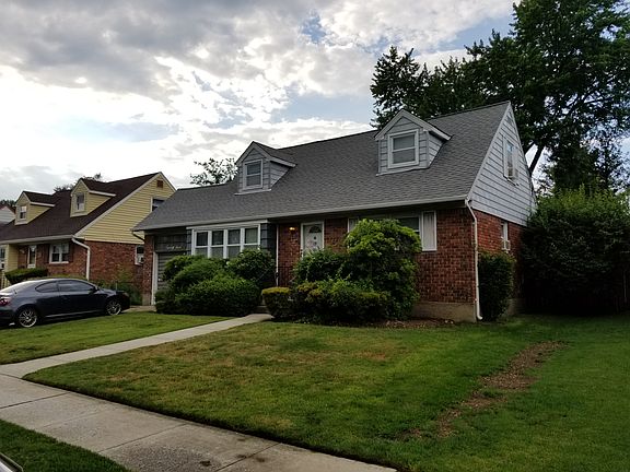 2nd image of 23 Maglie Dr
