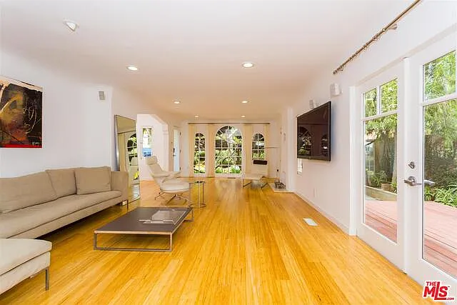 4306 Mildred Ave — Photo 3