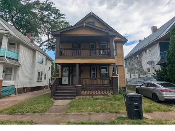 12521 Locke Ave, Cleveland, OH 44108