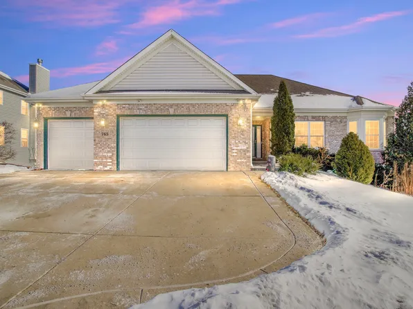 765 Fox Trail Ter, Cary, IL 60013