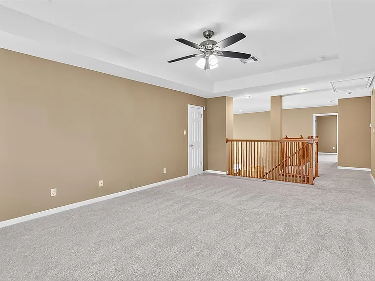 15136 Thatcher Dr — Photo 28
