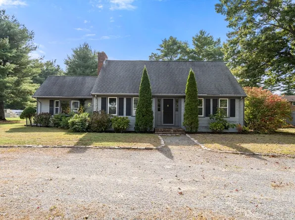 2 Hayes St, East Freetown, MA 02717