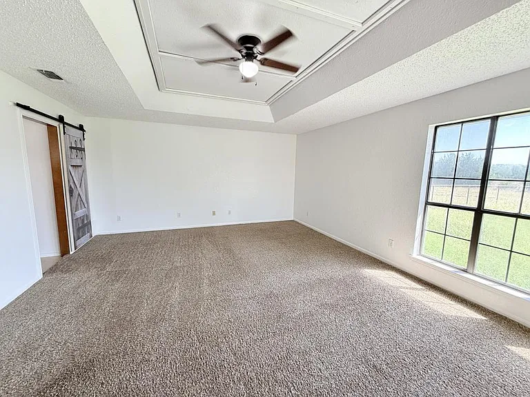 2315 E Highway 190 — Photo 21