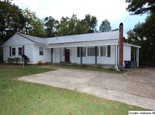 1724 Henry Rd, Anniston, AL 36207