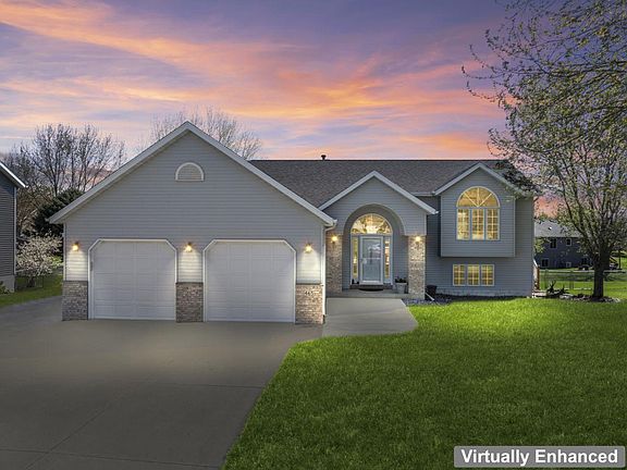 2nd image of 465 8th St SW