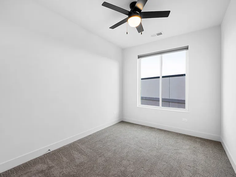 27 W Park Blvd #309 — Photo 5