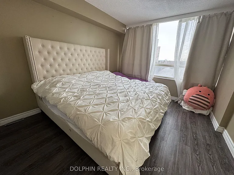 175 Bamburgh Cir #614 — Photo 26