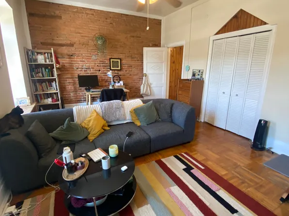 523 S 42nd St #3, Philadelphia, PA 19104