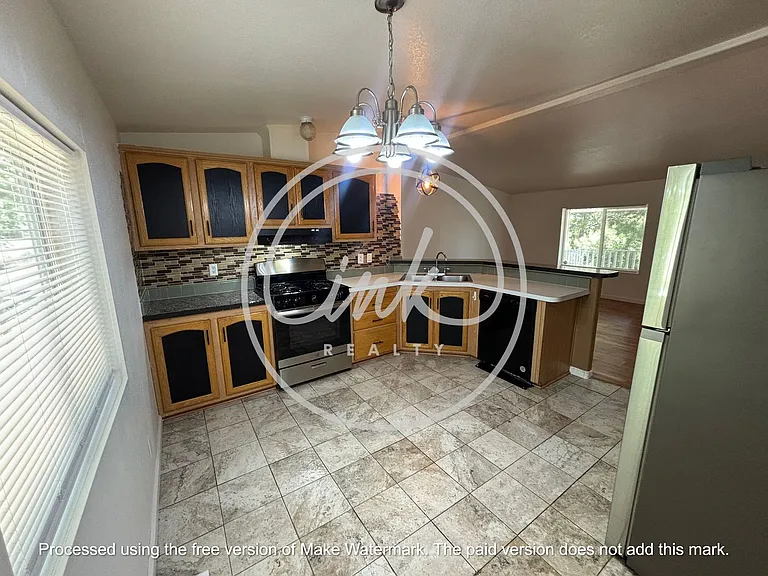 3289 Penrod Ln — Photo 7