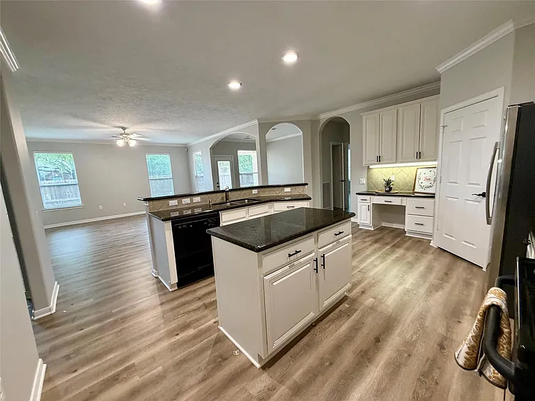 14 Dardenelle Ct — Photo 4